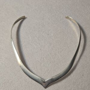 Taxco Mexico Sterling Silver V-Shaped Collar Necklace 14"
